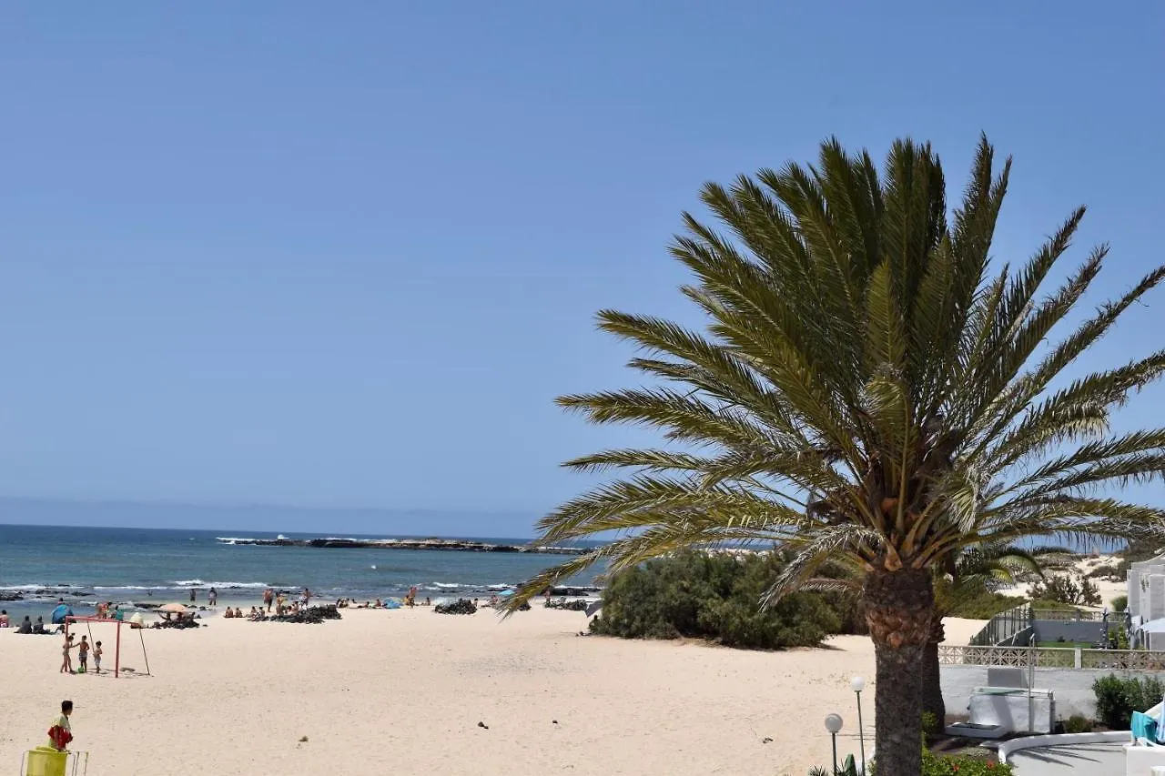 Beachfront Bungalow Cotillo Lagos