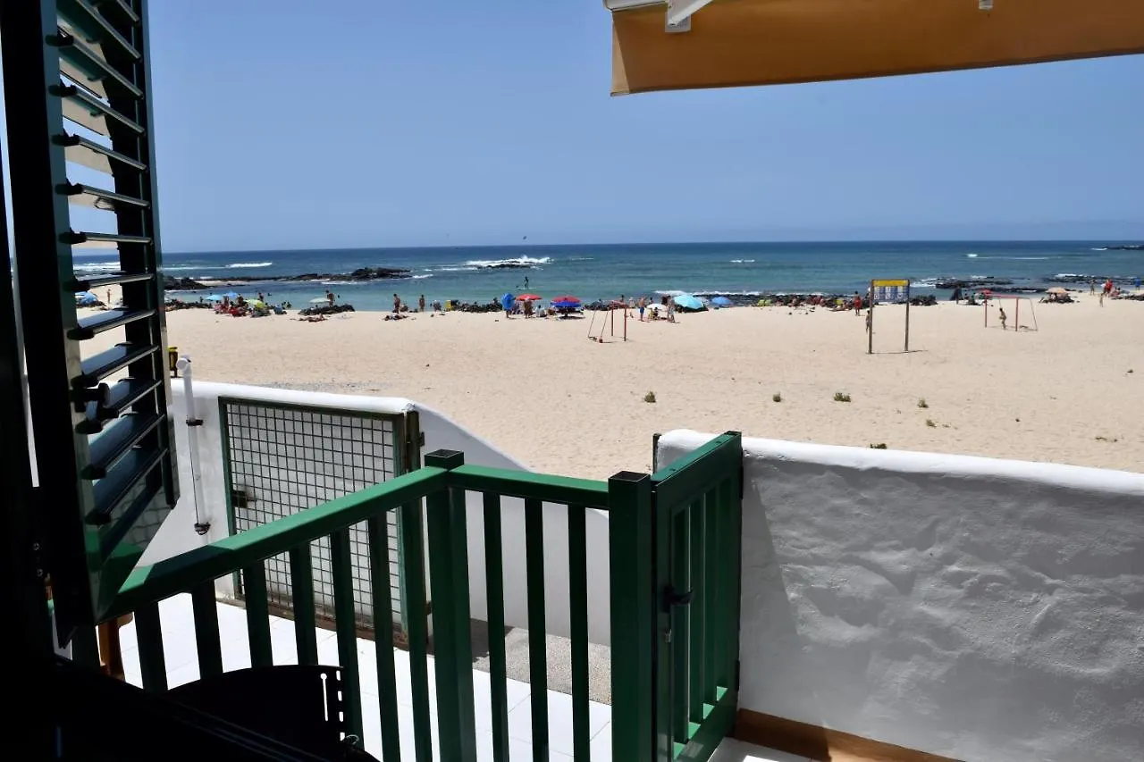 Beachfront Bungalow Cotillo Lagos アパート